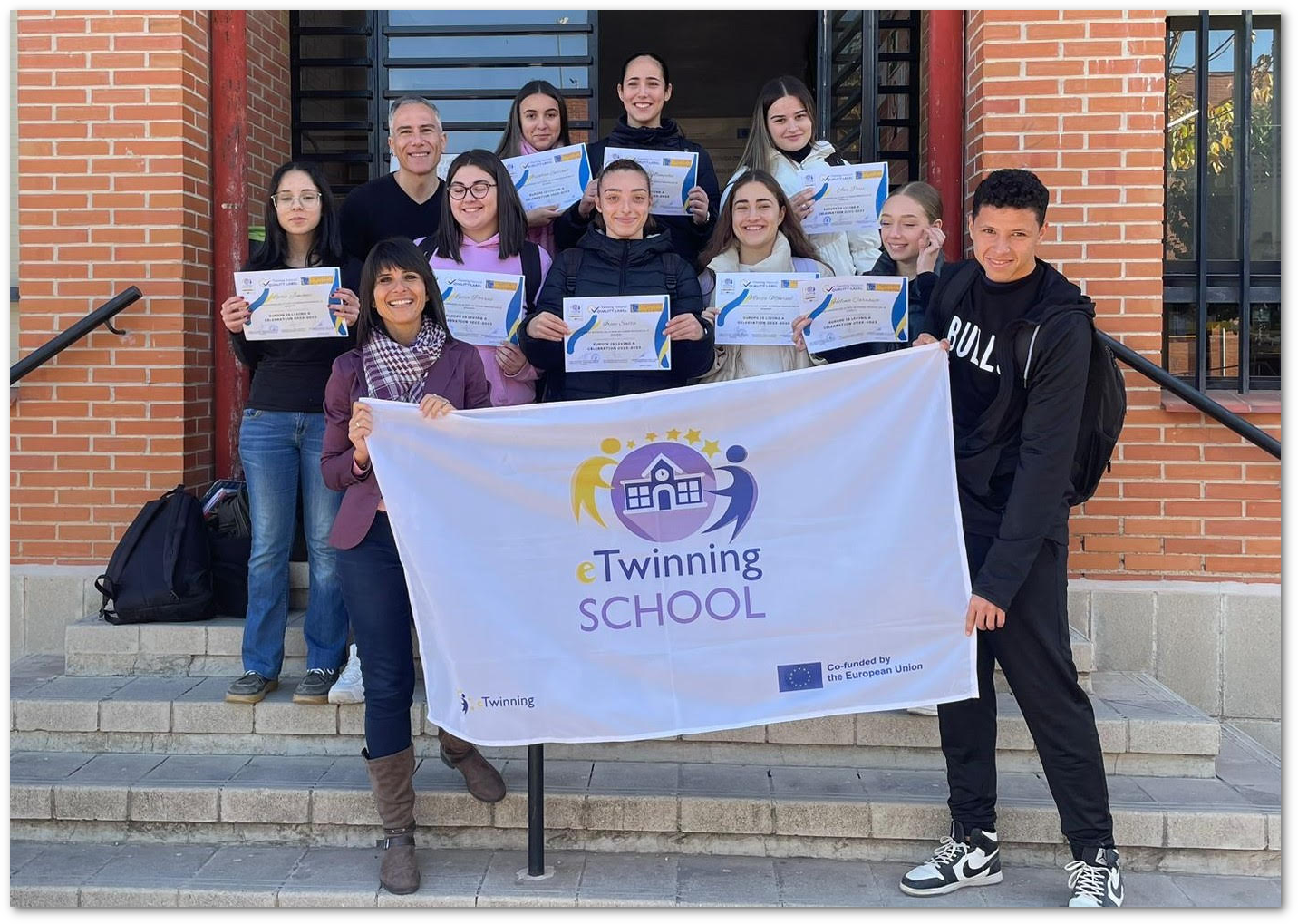 Integrantes del proyecto etwininnig Europe is living a celebration